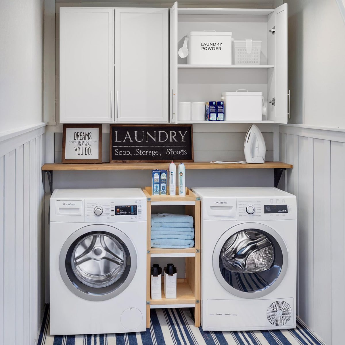 White Wall Cabinet with Adjustable Shelf P300164