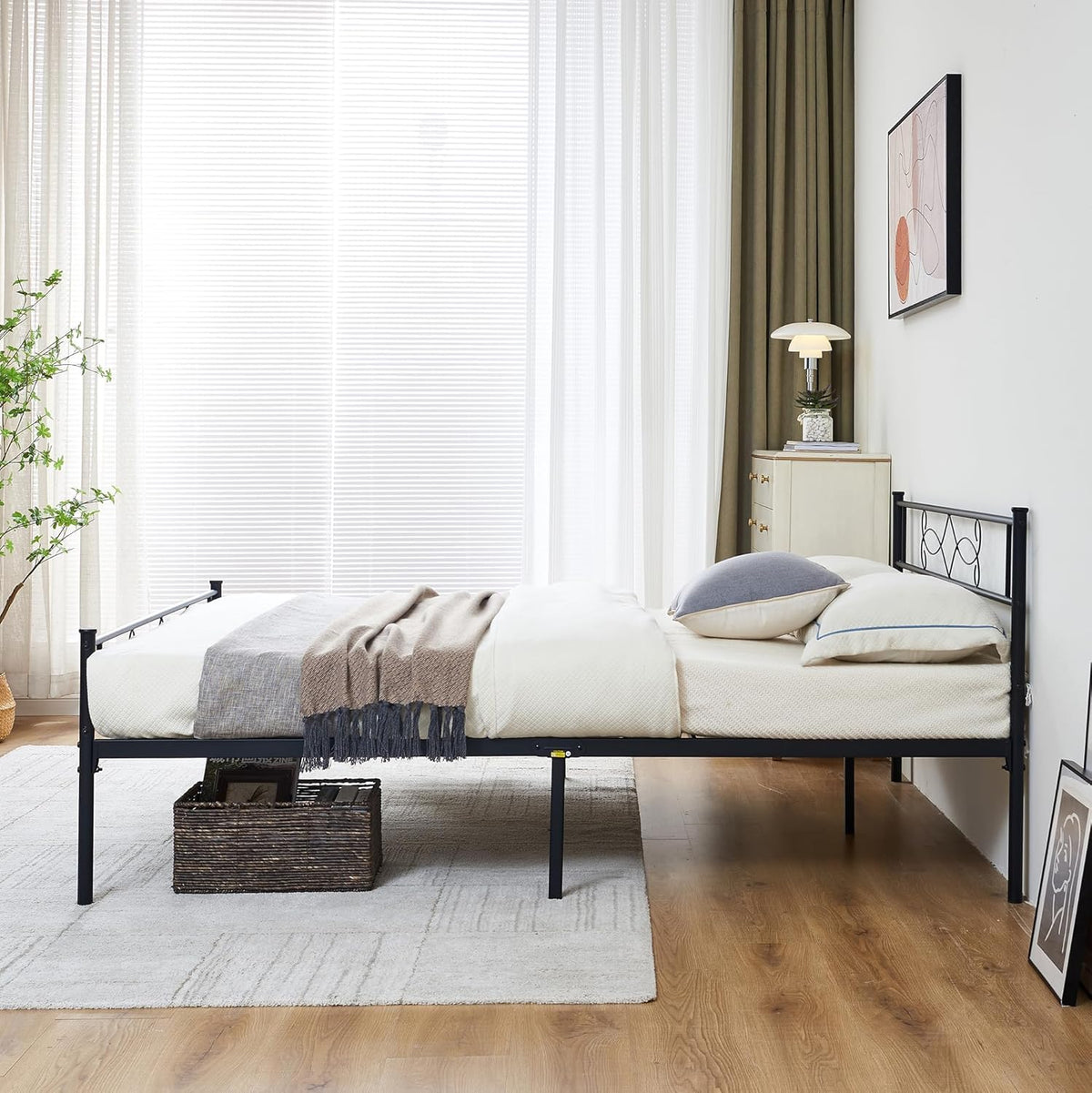 14" Full Size Metal Platform Bed Frame with Headboard Y880998
