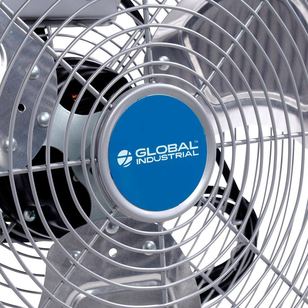 18" Industrial Floor Fan with Pivoting Head D677055