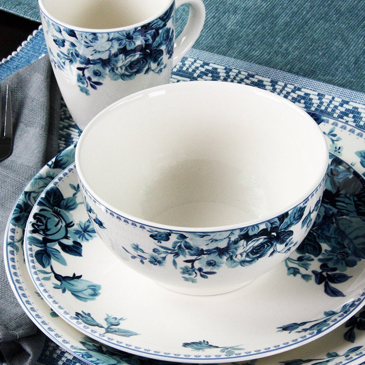 Blue 16 Piece Stoneware Dinnerware Set B670575